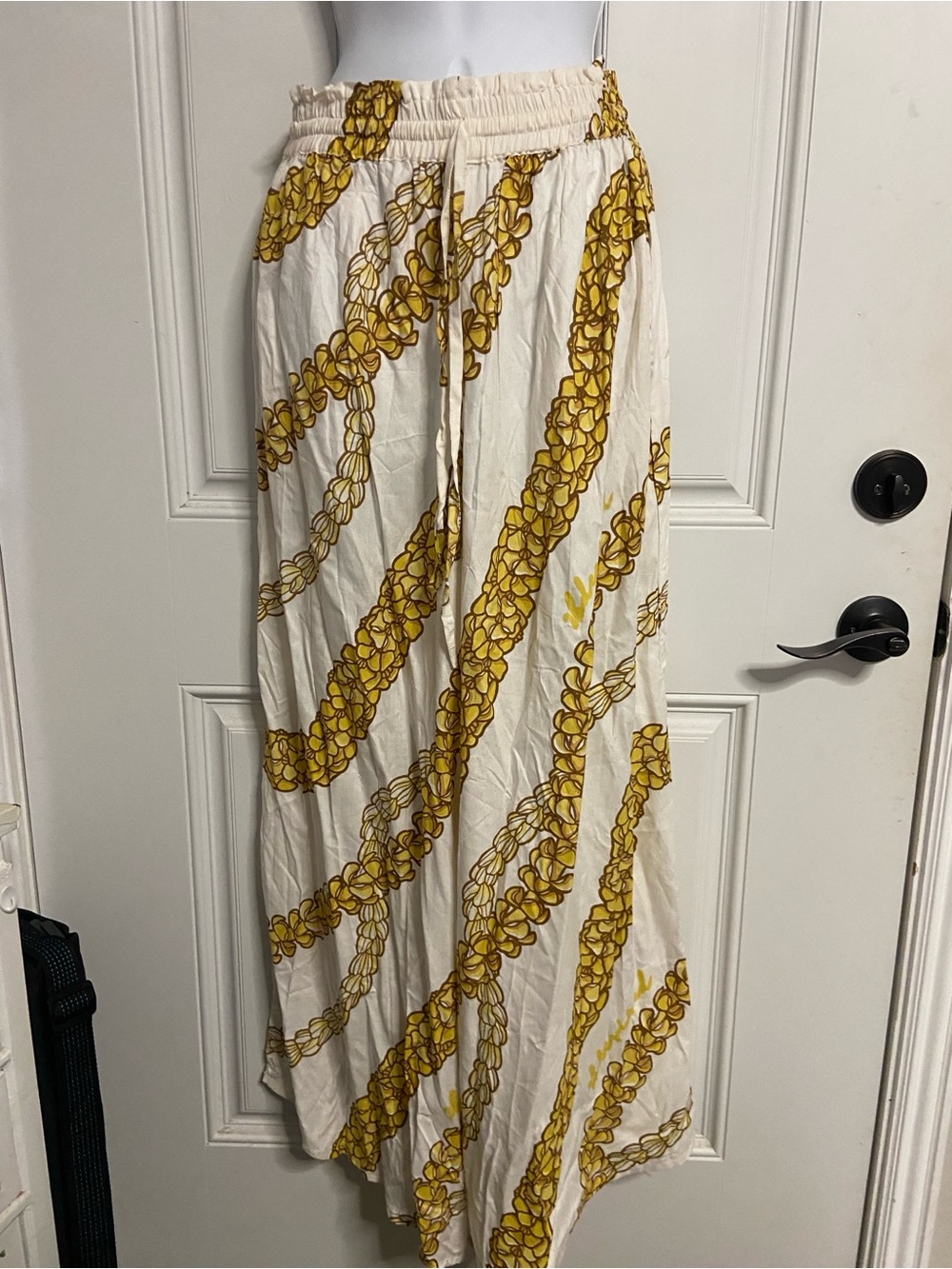 T41- 2BDESIRED Hawaiian PUEKENIKENI Flower Lei Striped Pull-On PALAZZO Pants